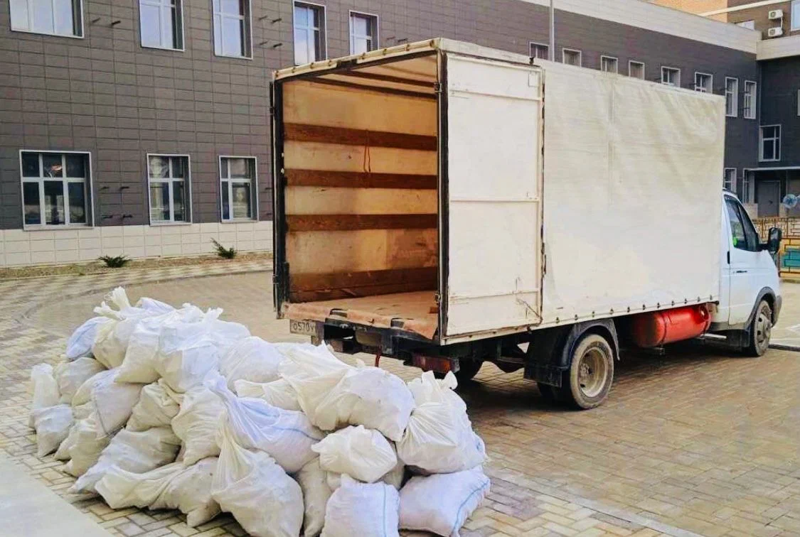 Вывоз строительного мусора из новостроек в Санкт-Петербурге в октябре